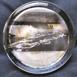 NIAGARA FALLS PAPER WEIGHT, GLASS, VINTAGE SOUVENIR
